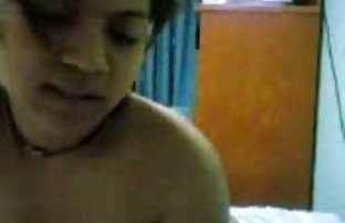 XXX سبزه, نوازش گربه او را در مقابل فیلم سکسی برازرز دوربین